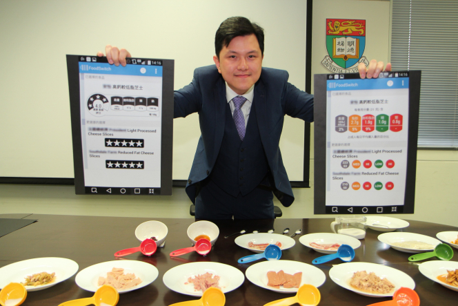 Dr Jimmy Louie shows the new food app FoodSwitich HK